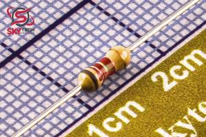 8.2KOHM 1/4W RESISTOR